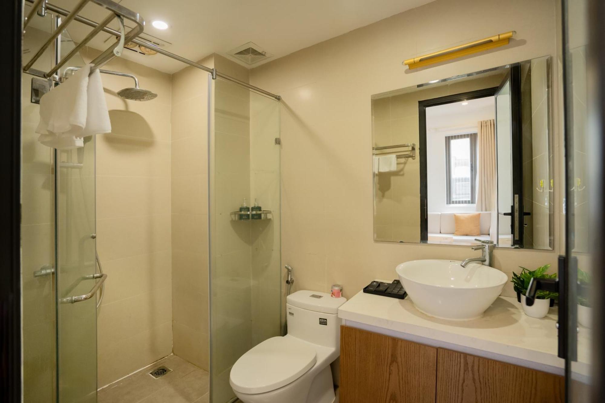 22Housing Hotel & Residence 60 Linh Lang Hanoi Luaran gambar